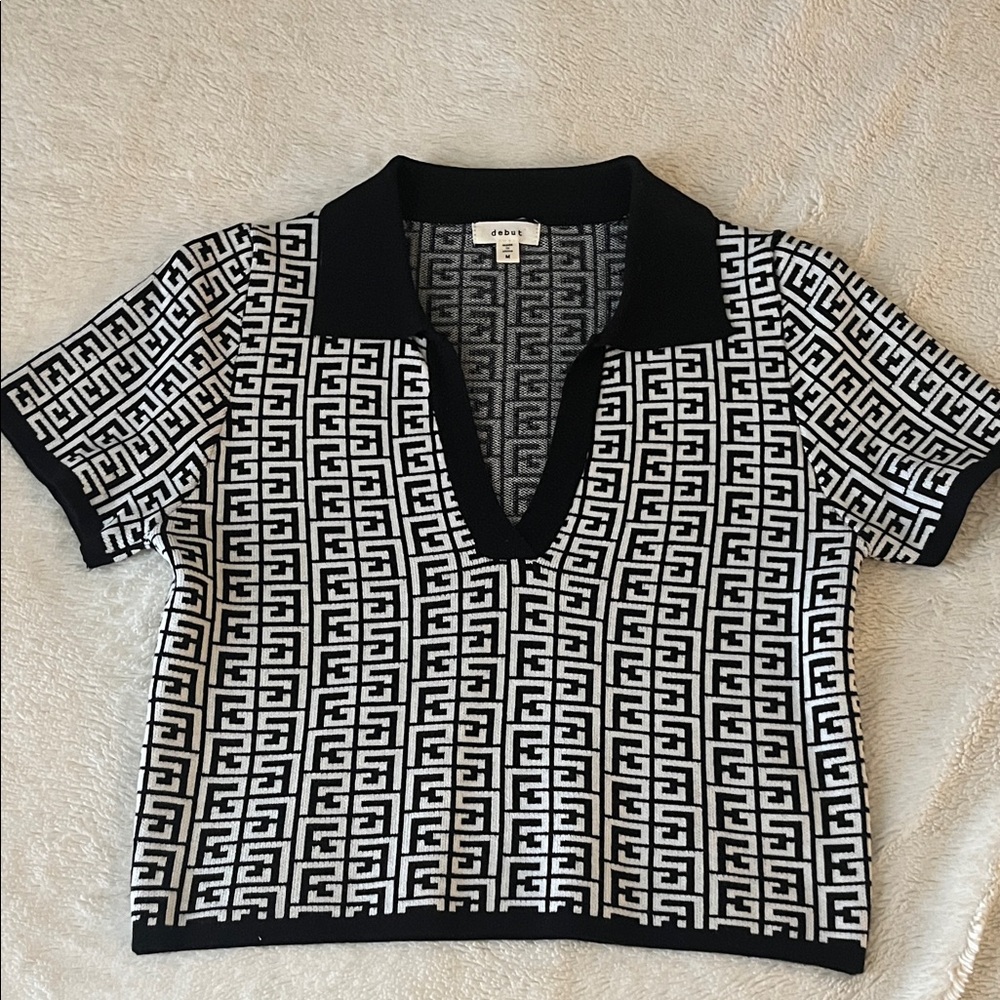 Debut Black and White Geometric Knit Top